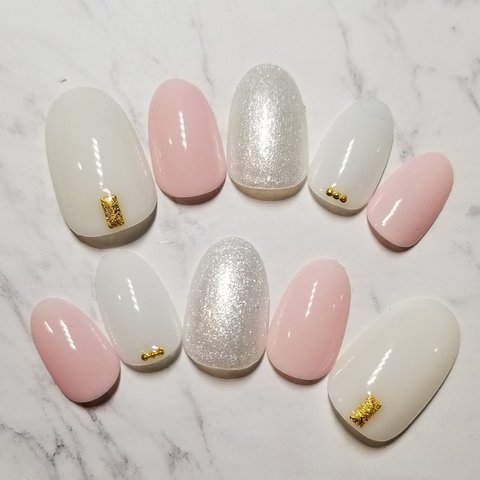 Dazzlin Nail White