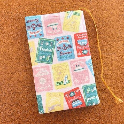 【新書判用】kokka　可愛いhappyカード柄　ブックカバー　手帳カバー