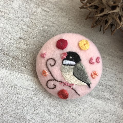 文鳥&バラ 刺繍ブローチ