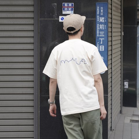 【ナチュラル系】トランプモチーフ 紛れ込みバナナTシャツ/バックプリント