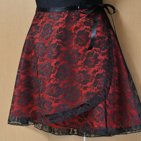 マダムサイズ　リバーシブルマダムサイズリバーシブルのバレエスカート（赤✖黒・グレー✖ピンク・紺✖パープル・グレー✖紺・白✖黒・グレー✖黒・紫✖黒）