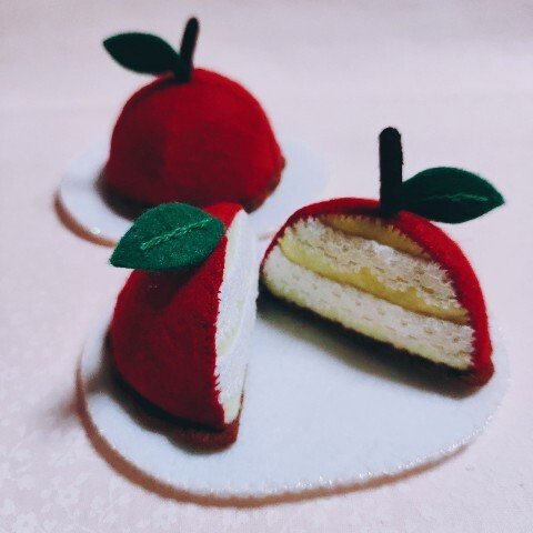 【送料無料】赤りんごのケーキ