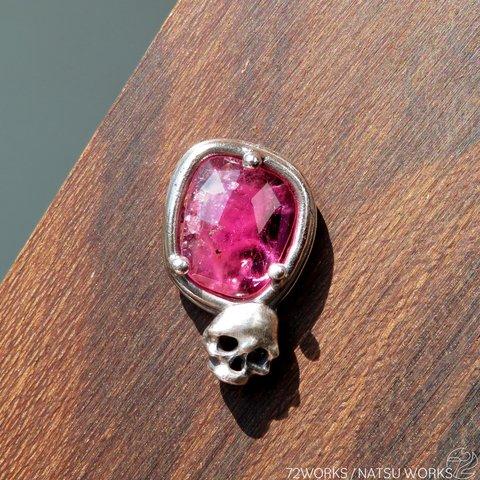 ピンクトルマリン ブローチ / Pink Tourmaline Skull Brooch