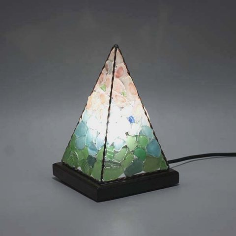 シーグラスと桜貝のランプ　ピラミッドランプMー2