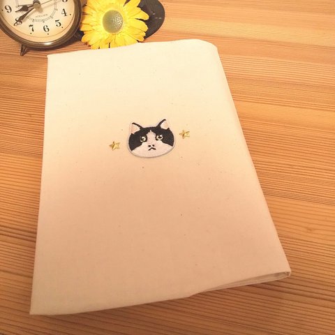 にゃにゃにゃ！参考書も余裕！Ａ５サイズのブックカバー③【売り上げの一部を保護猫の医療費に】