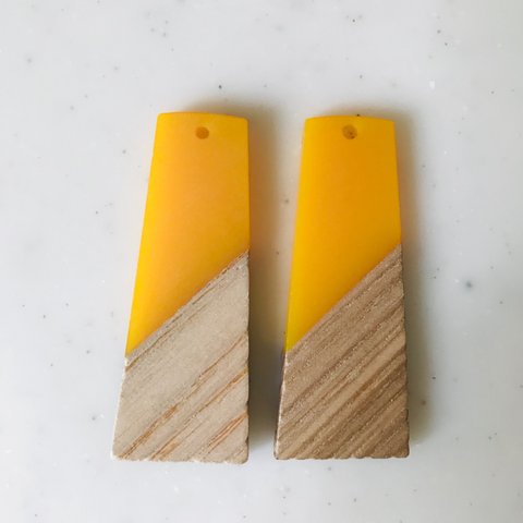 Yellow Wood Trapezoid Pendant Tops