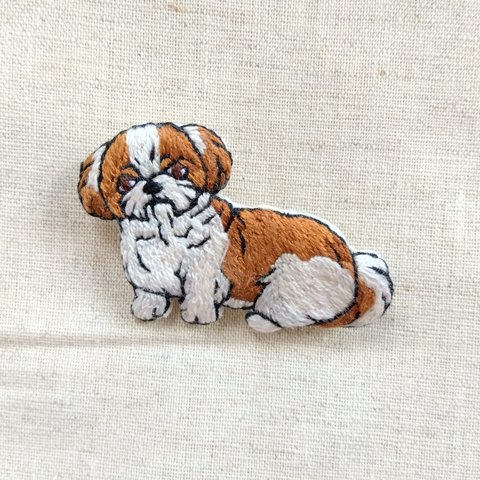 シーズーの刺繍ブローチ　犬 【受注製作】