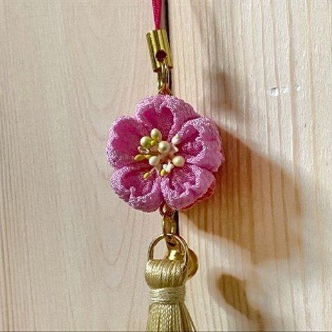 ちりめんつまみストラップ(タッセル付き)_桜【色はピンク系統の中でランダムです】