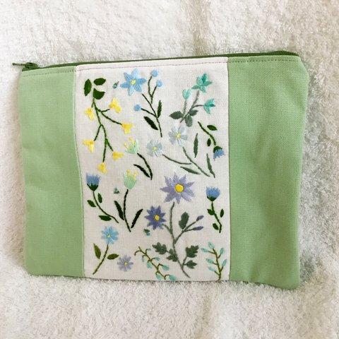 花刺繍のポーチ・ミント