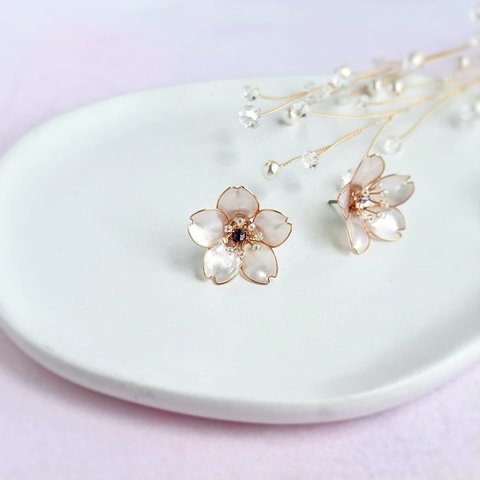 宵の桜〜一重咲き〜　ピアス/イヤリング