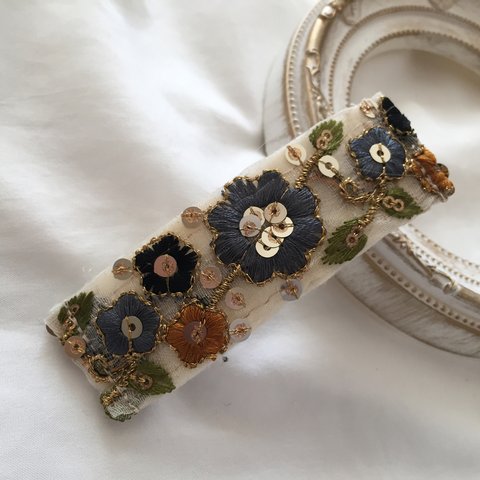 インド刺繍 リボン バレッタ 花柄