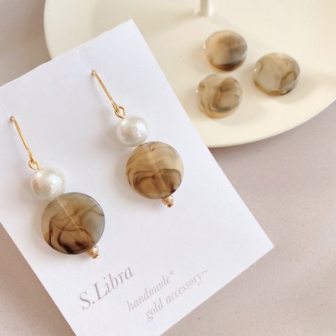 Marble stone*earth カーキベージュ コットンパールピアス イヤリング