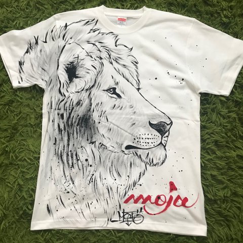 手描き動物TシャツーLサイズーライオンー