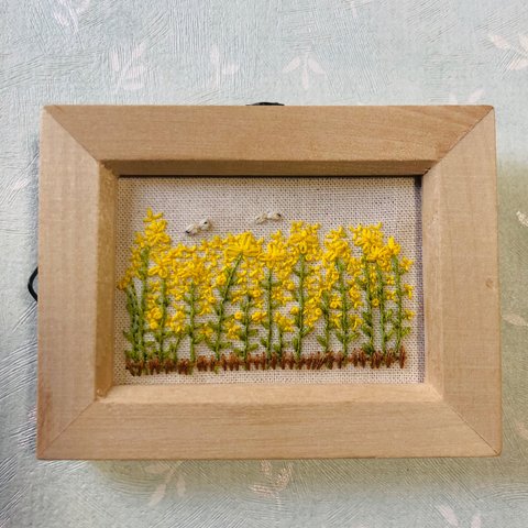 刺繍フレーム 🌼菜の花 インテリア雑貨 壁飾り