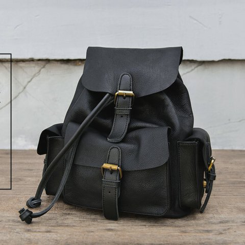 【受注製作】本革の収納たっぷり　ポケット豊富なリュックサック　バッグ　かばん　GR3789