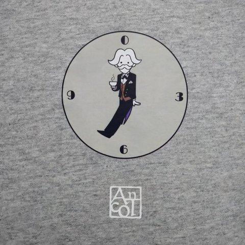 グレーTシャツ(半袖or長袖)：しつぃじ