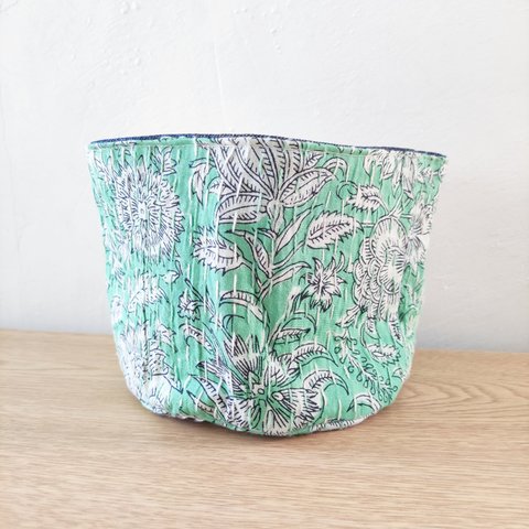 Indian Kantha Quilt Green Pot 4号