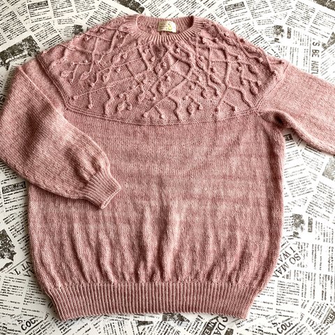 丸ヨークセーター　蕾　手編み