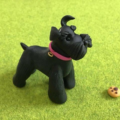 犬 クールな黒シュナウザー ミニチュア粘土細工