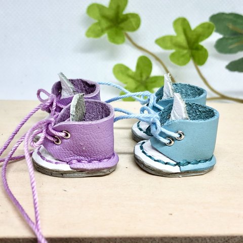 革細工  ミニチュア丸ブーツ　一足　miniature boots.