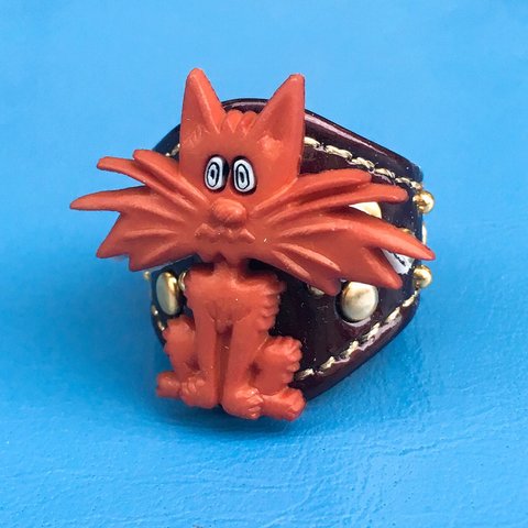 ★新作★ Leather Ring （ビックリキャット）