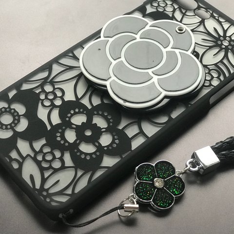 鏡付きレースの花柄iPhoneケース