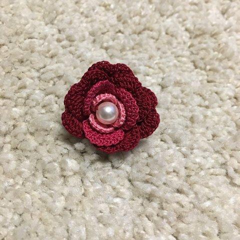 three color rose tack-pin