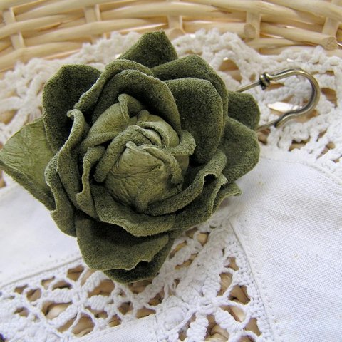 革の薔薇ブローチキット・green