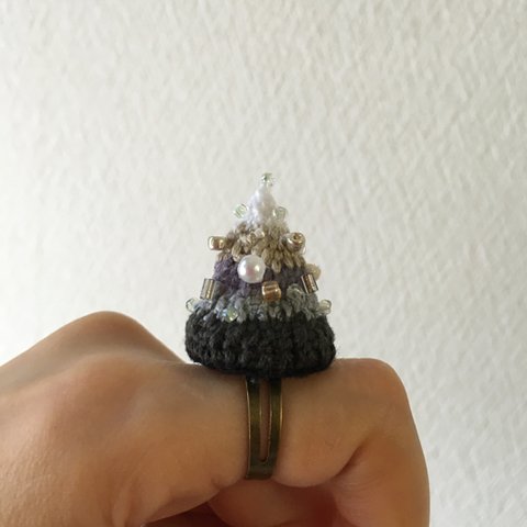 雪ツリーリング 木の刺繍