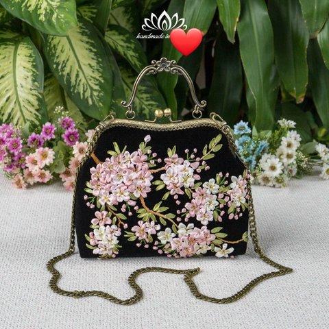 お花手刺繍パーティーバック