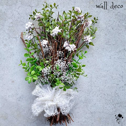 SALE !!  Wall Deco 冬のナチュラル壁飾り 壁掛け 送料無料 造花 造花リース クリスマス 冬のインテリア 雑貨 ドア飾り