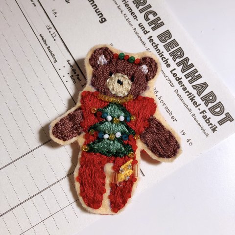 刺繍プローチ クリスマス熊