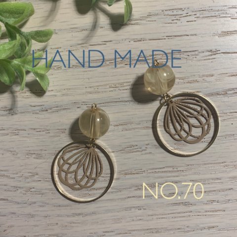 ワンコイン‼️キャンペーン⛵️ NO.70⛵️フラワーシャワー✖️アクリルビーズ