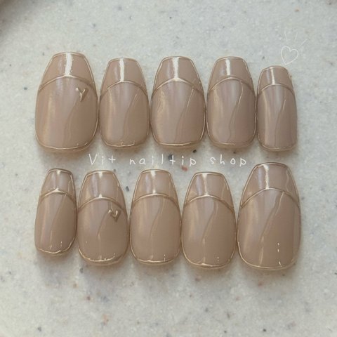 ネイルチップ　ニュアンスネイル　シンプルネイル