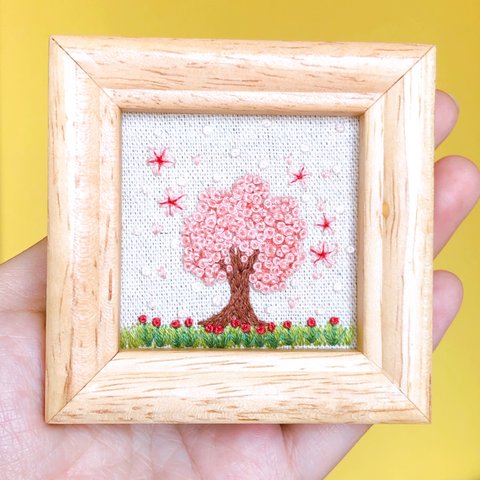 さくらの樹②2022🌸刺繍フレーム　お花の刺繍 インテリア雑貨 壁飾りハンドメイド