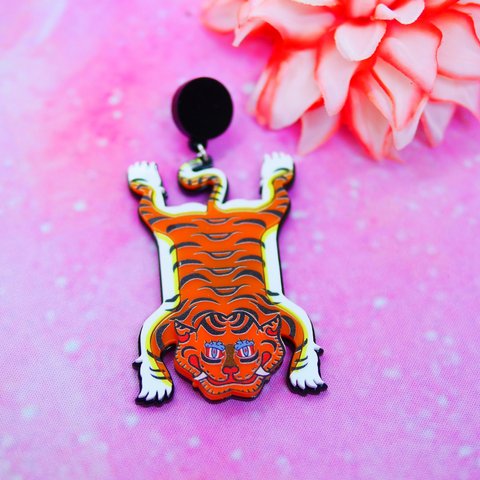 Tiger Carpet 片耳アクセサリー