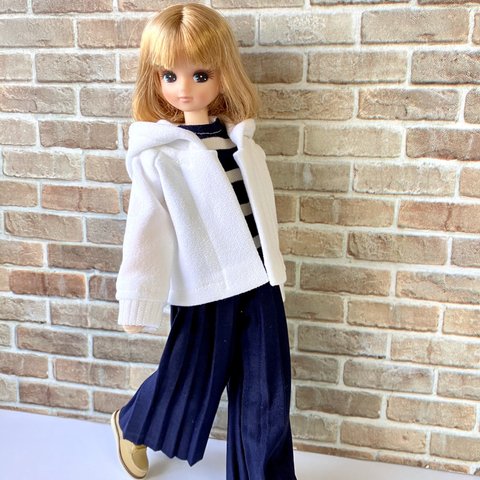 フード付き上着☆リカちゃんブライスの洋服(白)