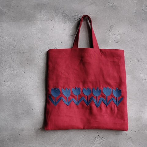 Tote30 Red 刺繍　トートバッグ　　チューリップ