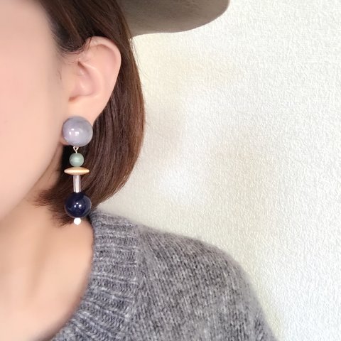 グレーカボションearring