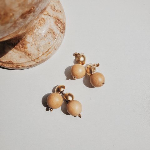 Round Form Wood Pierce/Earring ラウンドウッドボールピアス/イヤリング マットゴールド チタン 金属アレルギー対応