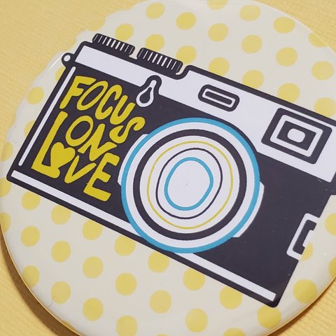 缶バッジ 57mm ☆FOCUS ON LOVE☆