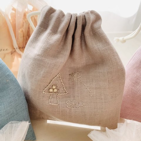 No.868▶︎刺繍＊ヒノキのサシェ