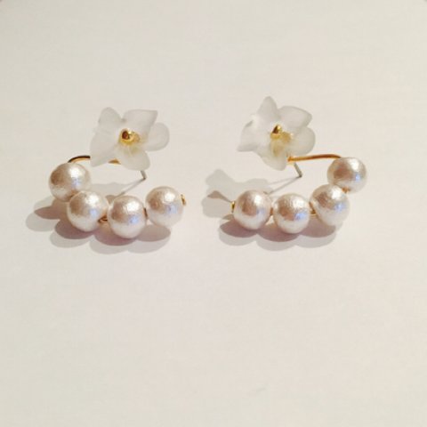 white flower*コットンパールピアス