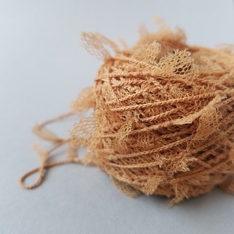 ラスト1点　B181「チュールヤーン(キャメル)」素材糸　引き揃え糸
