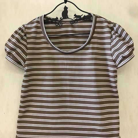 パフスリーブＴシャツ