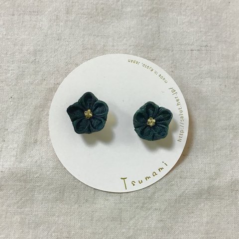 【tsumami】深緑のつまみピアス