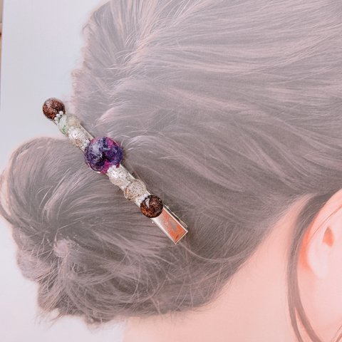 レジンヘアクリップ・紫のお花レジン