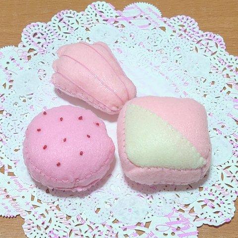 🧲Tea Time☕ﾏｽｺｯﾄﾏｸﾞﾈｯﾄ～焼き菓子3個セット～🍓苺🍓