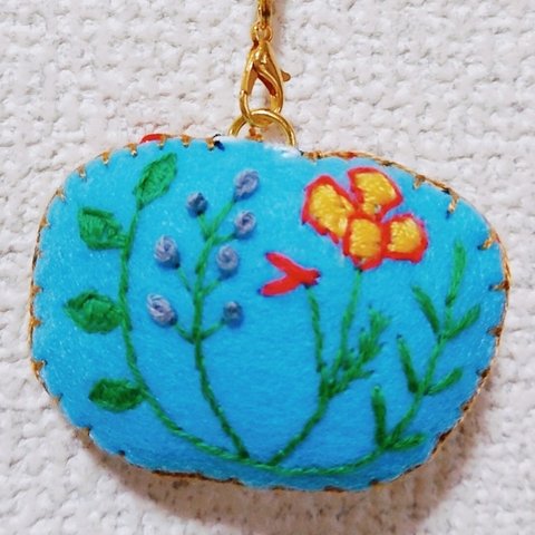 手刺繍キーホルダー