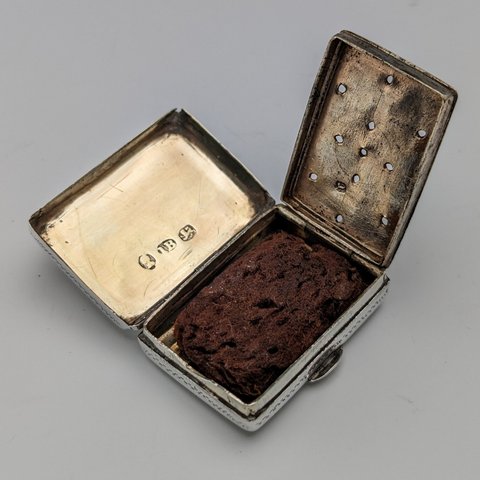 1832年 英国アンティーク 純銀製 ヴィネグレット スポンジ付 John Bettridge